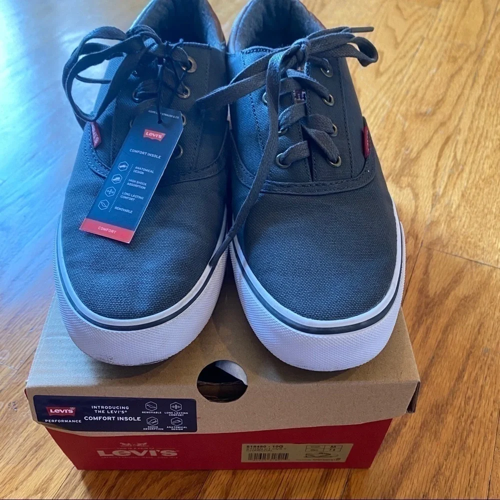 NWT men’s Levi’s Ethan 2 charcoal grey casual denim lace up sneaker size 7.5